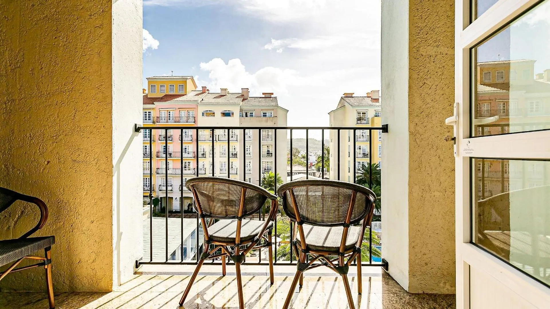 Suite Com Vista Para Praia Dentro De Hotel - Seazone Ilctop Florianopolis