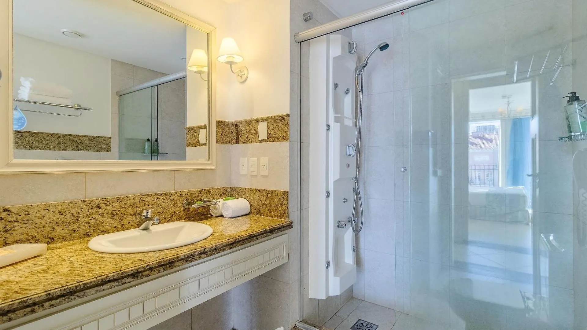 Suite Com Vista Para Praia Dentro De Hotel - Seazone Ilctop Florianopolis