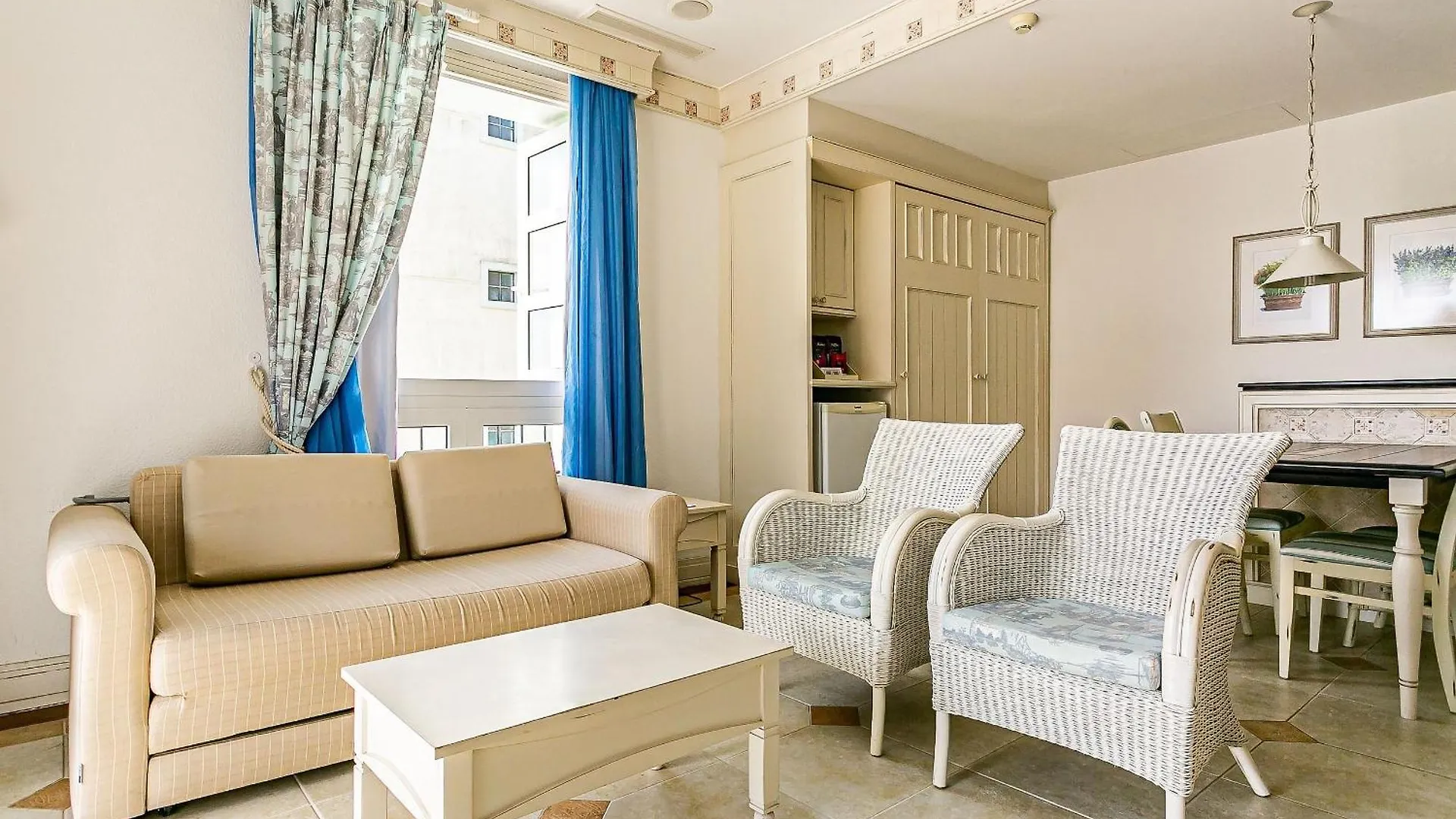 Suite Com Vista Para Praia Dentro De Hotel - Seazone Ilctop Florianópolis