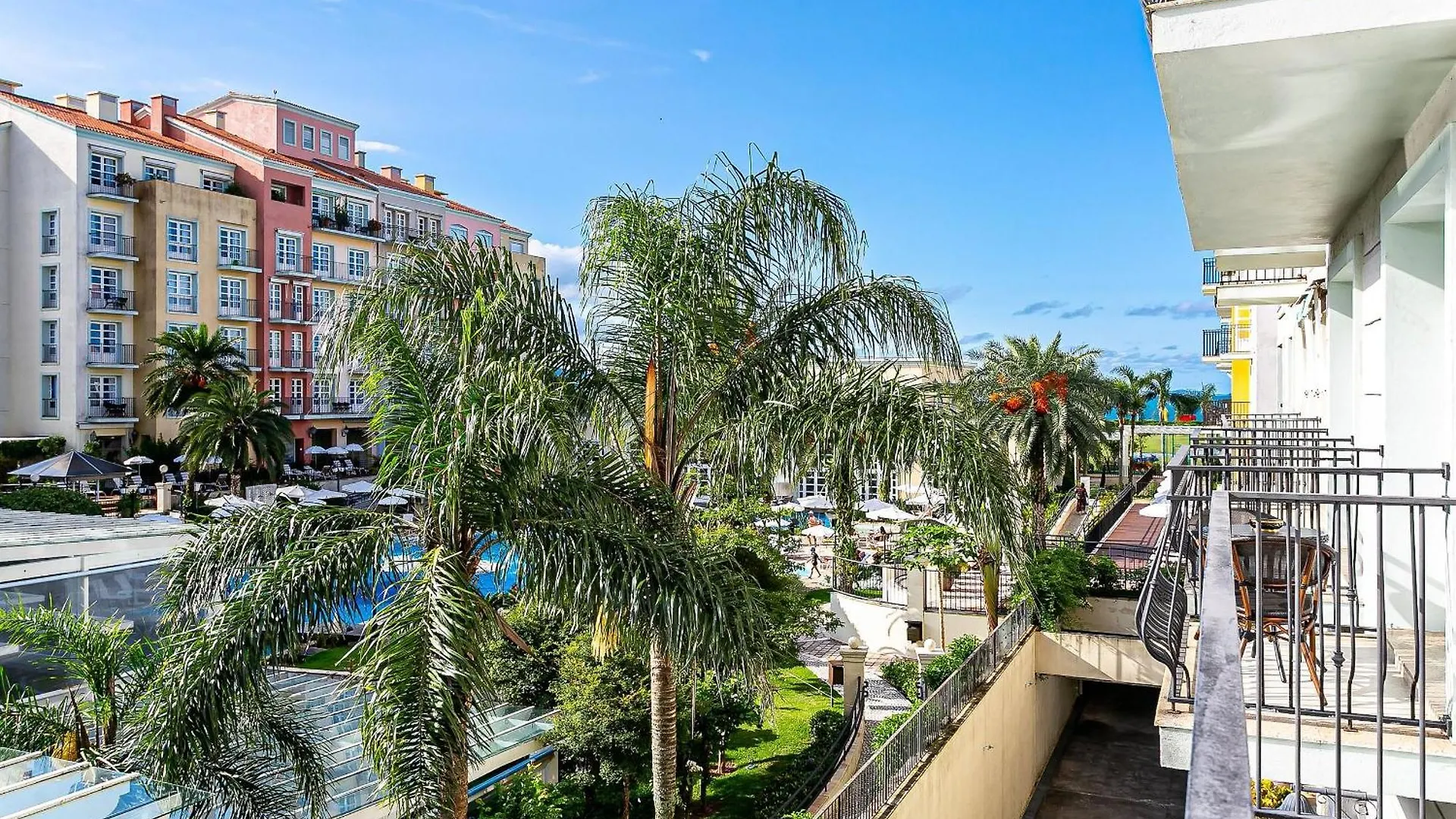 Suite Com Vista Para Praia Dentro De Hotel - Seazone Ilctop Florianópolis Resort