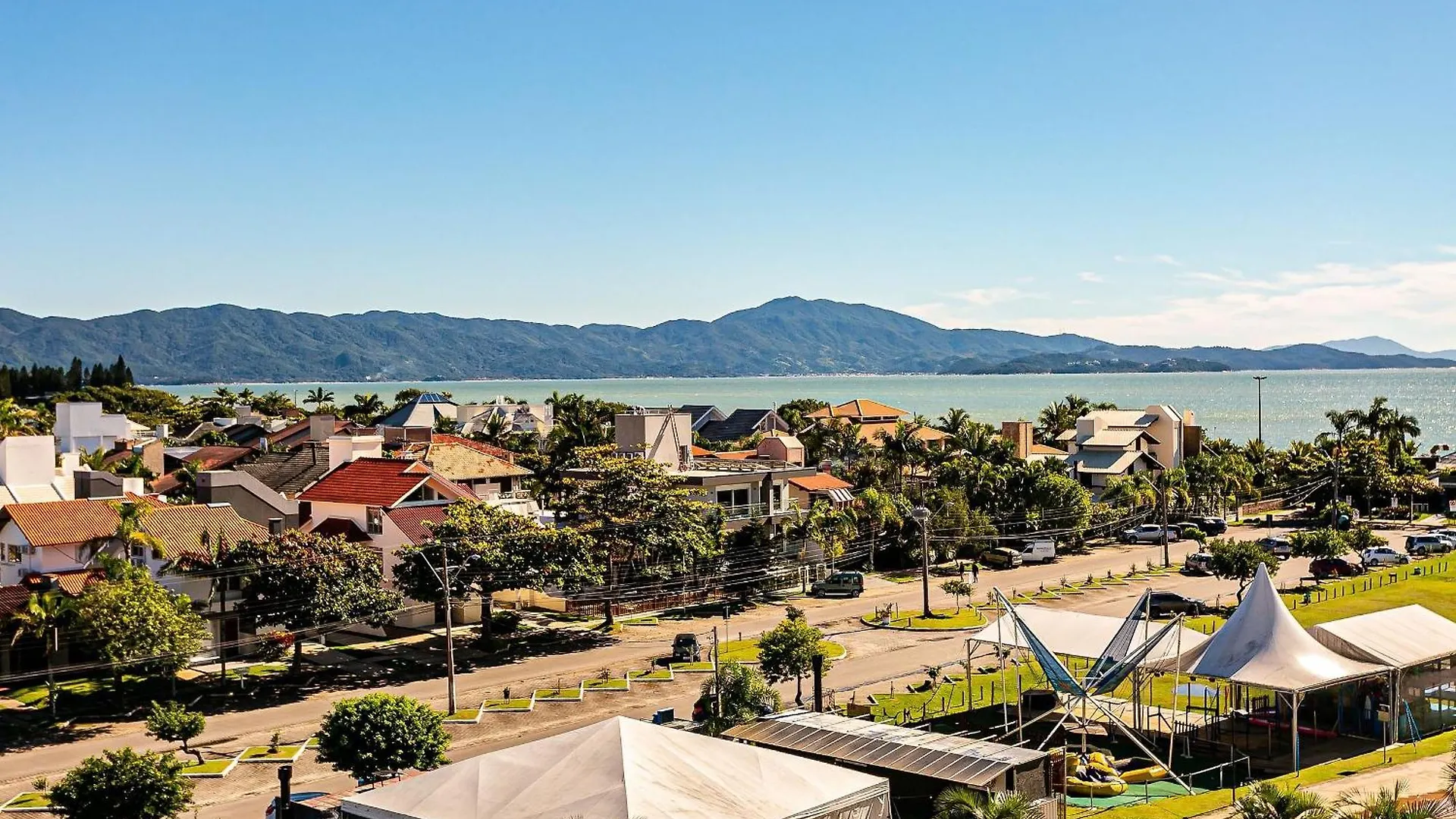 Üdülőközpont Suite Com Vista Para Praia Dentro De Hotel - Seazone Ilctop Florianópolis